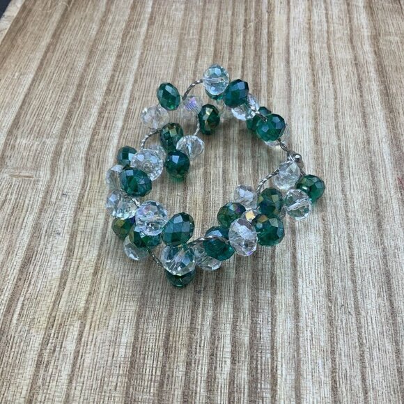 Teng Yue Mutli Strand Green & White Bracelet - Picture 3 of 5